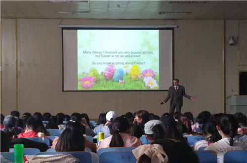 “聆听外教声音，助力自我发展”——伟德BV官网开展外教讲座系列活动