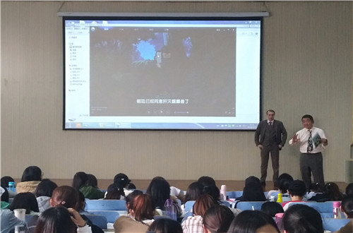 “聆听外教声音，助力自我发展”——伟德BV官网开展外教讲座系列活动