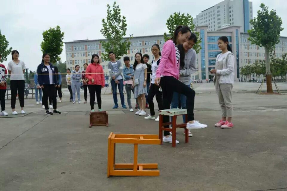 伟德BV官网积极开展趣味心理活动