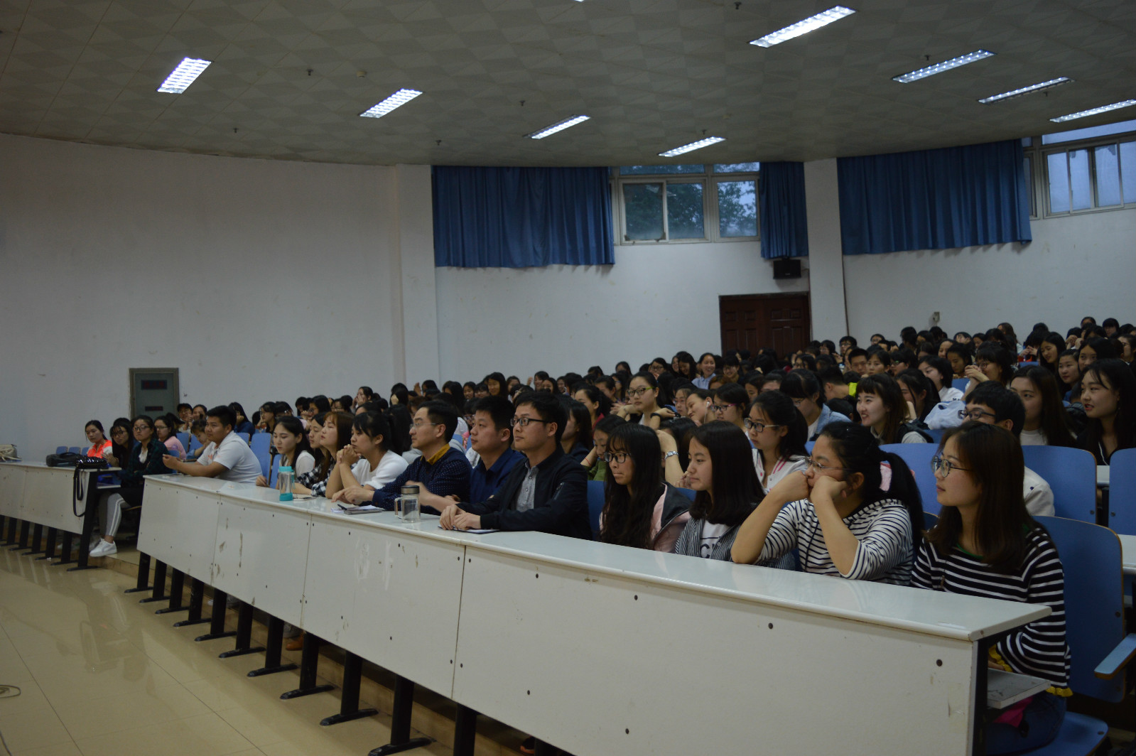 伟德BV官网成功召开“讲价值观故事、实现青春梦想” ——青年故事分享会