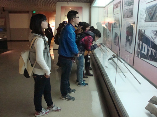 祭奠革命先烈 谱写盛世清明——伟德BV官网开展“我们的节日—清明”主题活动