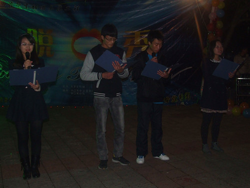 伟德BV官网脱口秀社团举行外文汇演