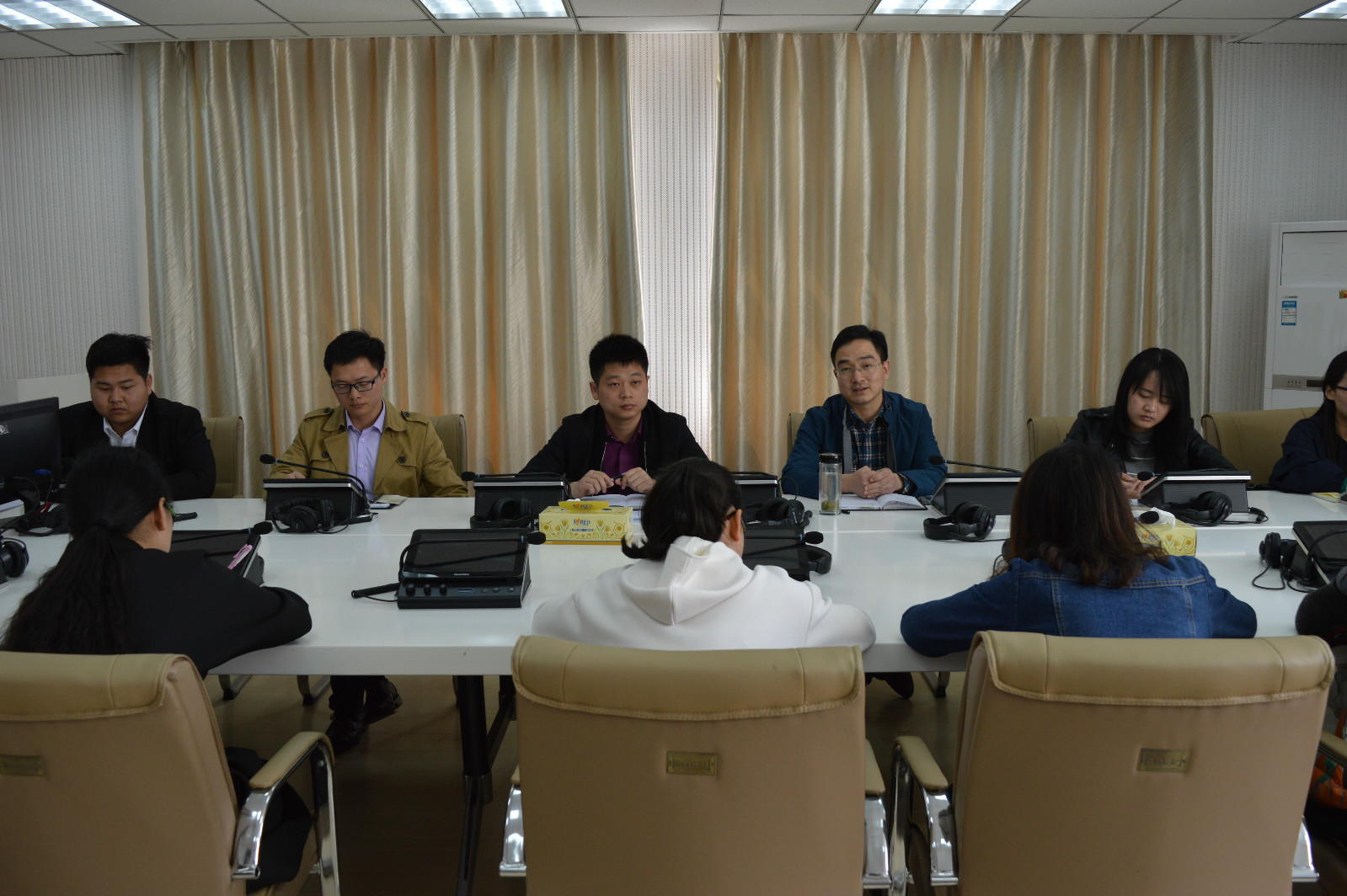 伟德BV官网召开运动会动员会议