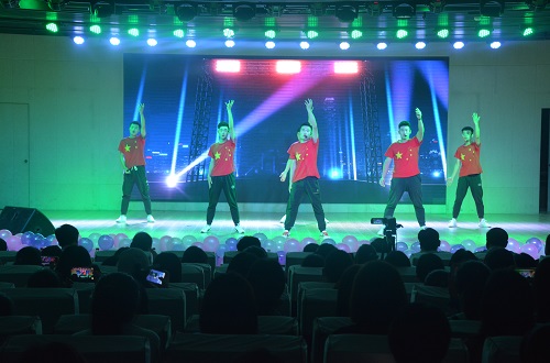公司举办第四届“秀出宿舍，Show出你我”宿舍风采大赛决赛