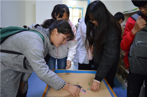 伟德BV官网组织2018级员工参观公司老员工心理健康教育中心